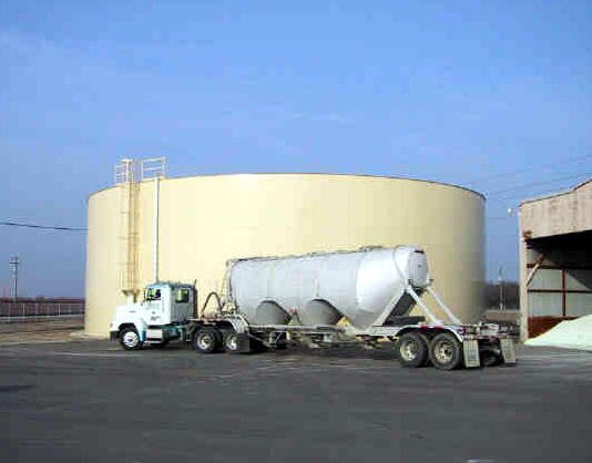 1 million gallon storage tank for Terra Nitrogen.